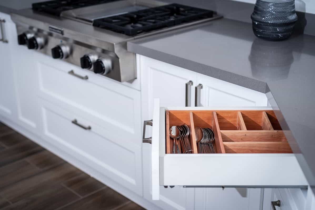How to organize your kitchen with drawer organizers