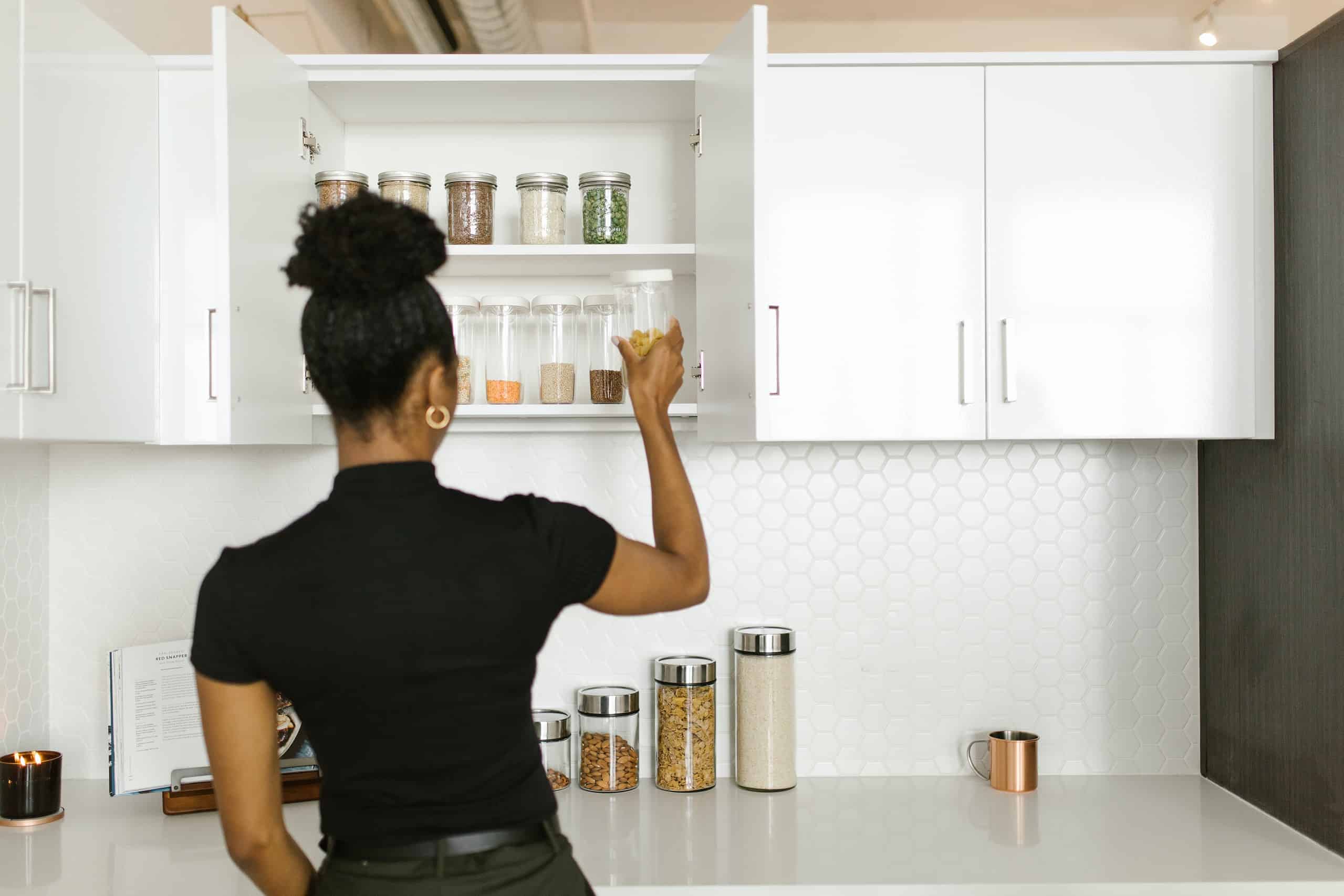 Kitchen Organization Hacks: How to take your Kitchen from Basic to Pro
