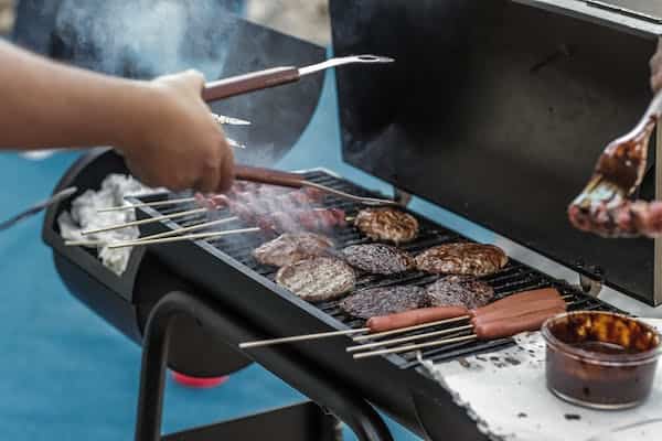 10 grill safety tips