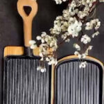 Cast iron Shovel Shape Sizzling Plate with Wooden Platter 2pcs for Hotels and Restaurants