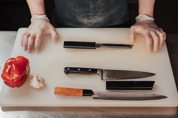 A Guide to Handling Kitchen Knives Safely: Types, How to Use and Store them Safely 
