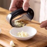 Stainless Steel Garlic Press for Hotels, Kitchens & Homes i