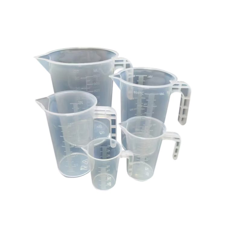 White Plastic Measuring Cups – For Kitchens, Bakeries & Homes